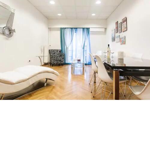 4BDR Amazing Spacious full Apt in Plaka (and Netflix)