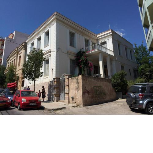 5-Bed House with Garden in the City of Chios