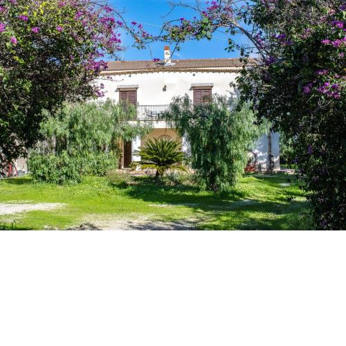 5 bedrooms house with furnished garden at Sciacca 1 km away from the beach