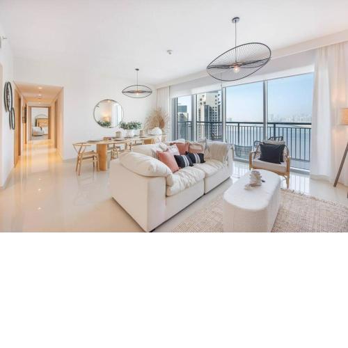 50% DISCOUNT GIVEN. A perfect 3 bedroom apartment!