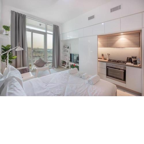 50% DISCOUNT GIVEN! Amazing studio in Dubai Marina