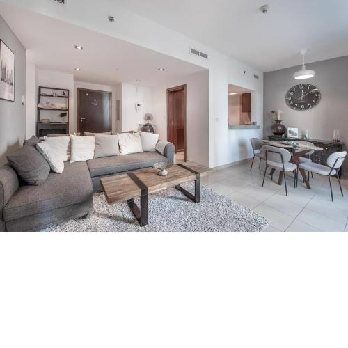 50% DISCOUNT GIVEN! Charming 1 bedroom apartment