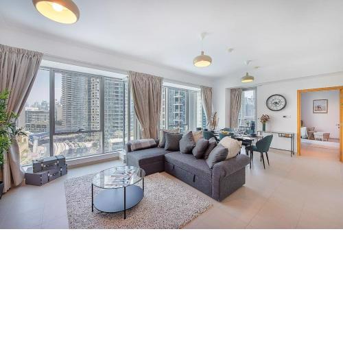 50% DISCOUNT GIVEN!! I've got Dubai Marina views!!