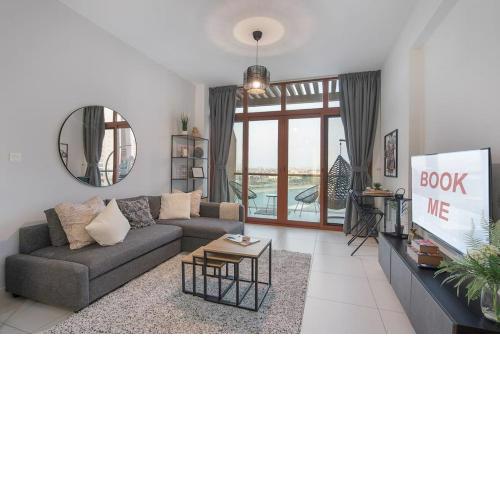 50% DISCOUNT GIVEN! Studio right by the sea!!!