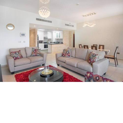 50%DISCOUNT GIVEN! Chic 2 bed close to everything!