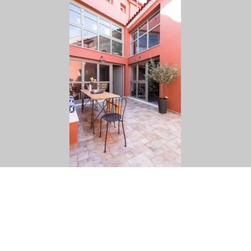 5BR Acropolis Dreamhouse