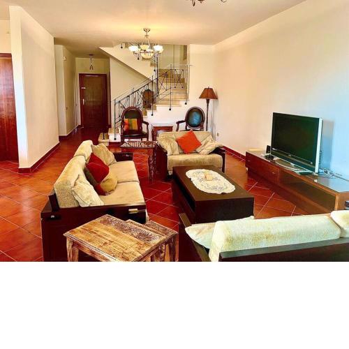 5BR Villa Private Garden & Beach Access in Ain EL Sokhna