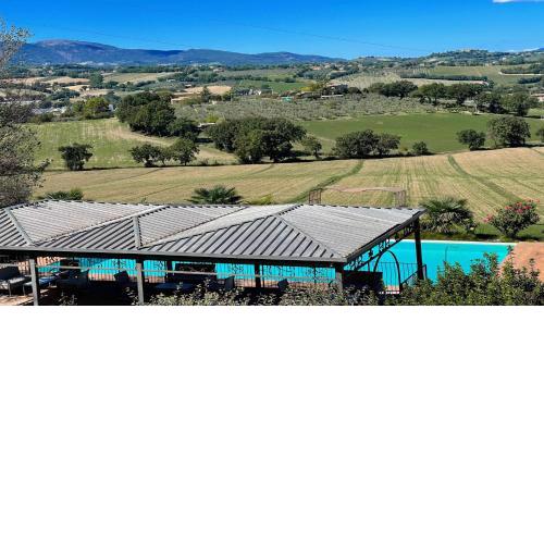 6 Gorgeous apts, each sleeps 4, set in beautiful grounds with pool jacuzzi