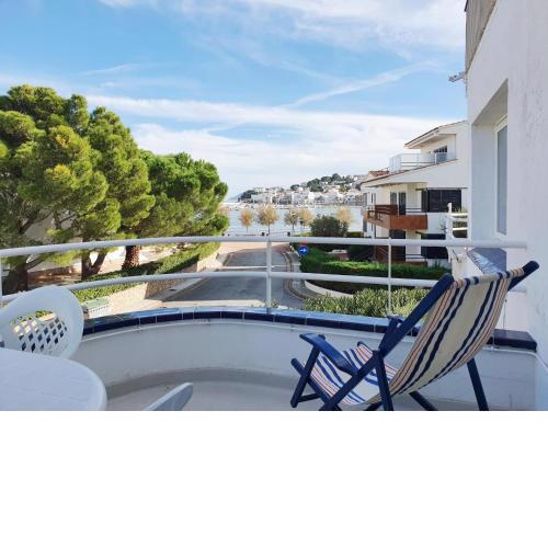 6359 apartment in llançà