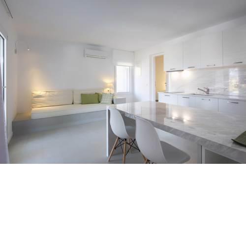 67sq meters modern apartment with a swimming pool and sea view