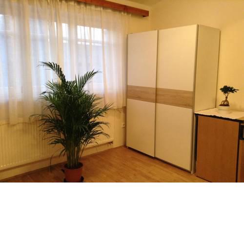 7 min' walk from the O2 Arena/10 min city center