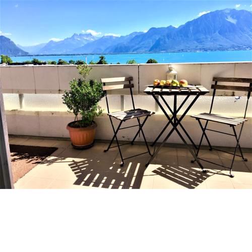 73 - Amazing Lake View Apartment
