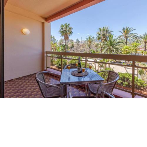 797 Holiday Rentals- Apartamento en Sunset Beach con vistas al jardin