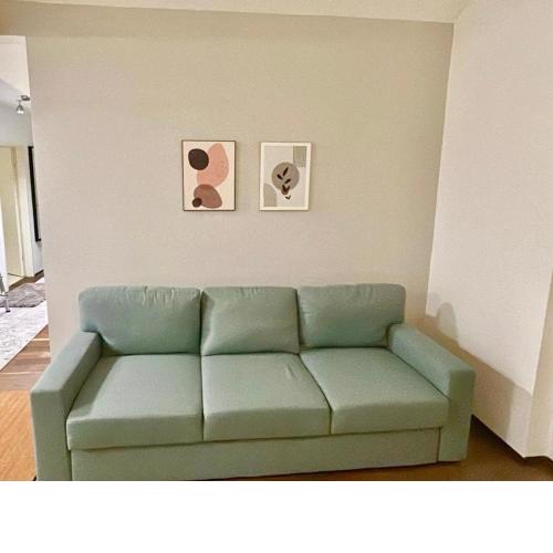 80 m2 Apartment with Balcony - Free Parking