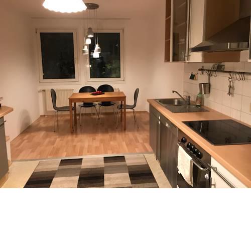 80m2 Entire Apartment Up to 4 Person near City Center