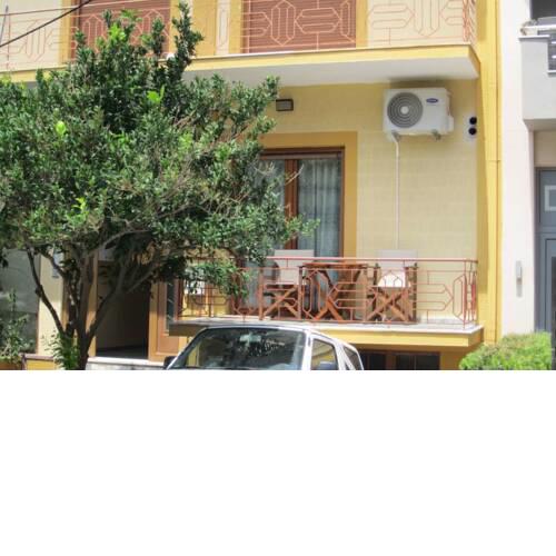 Γκαρσονιέρα στη Μύρινα