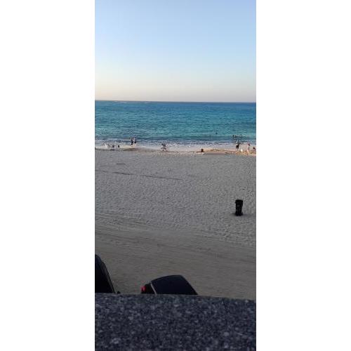 قريه بلو بيتش