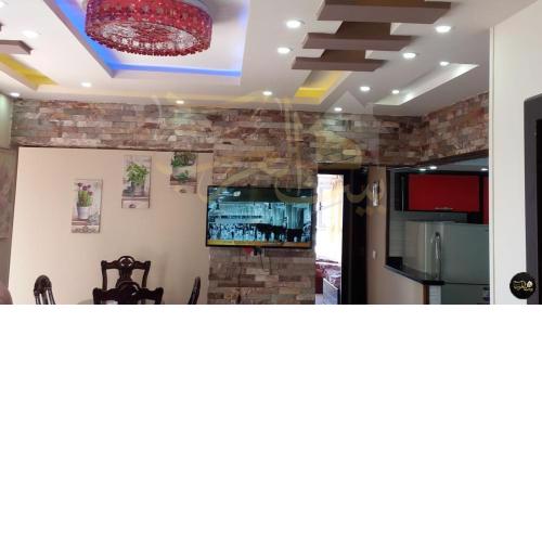 شاطئ السرايا على البحر مباشر