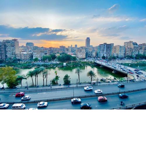 شقة بالمنظر البانورامي على النيل