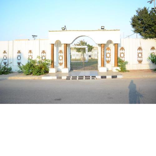 فندق بلازا العبور