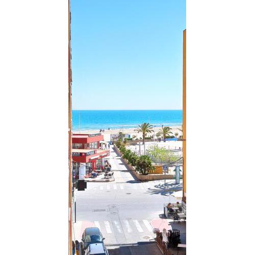 A 20 metros de primera línea playa Puerto Sagunto WIFI