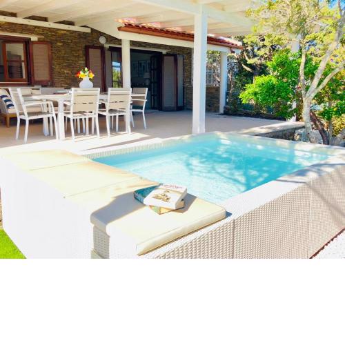 A Beautiful Holiday House with private pool close from the sea