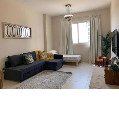 A Calm&Cozy 1BR-20 MIN-DXB AIRPT