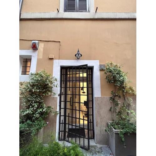 A CASA DEI ROMANI