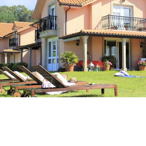 A Coruna Villa Sleeps 10 with Pool
