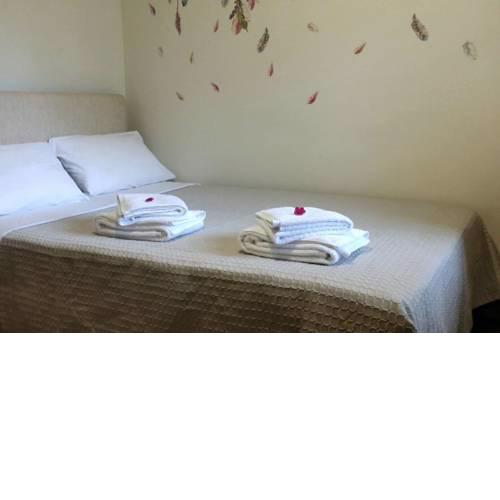 A Cozy Affordable Place at Voula