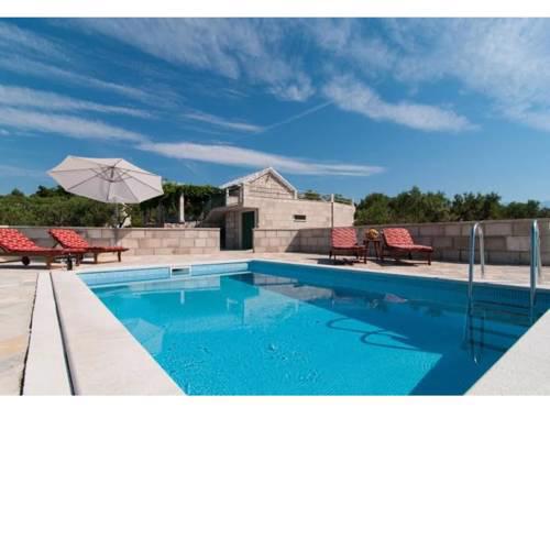 A Distinctive Holiday Home with Panoramic View in Selca Brac