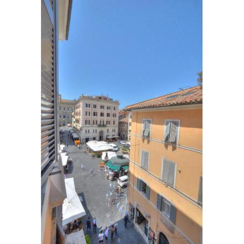 A few steps from Campo de Fiori