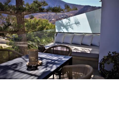 A Lux Villas Santorini