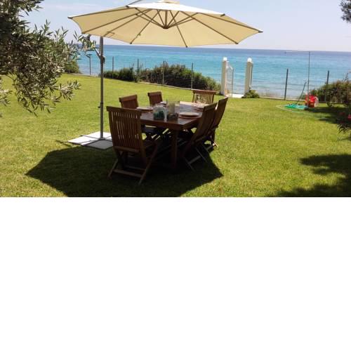 A Magnificent Greek Experience By The Sea
