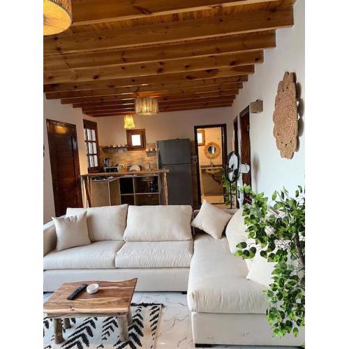 A sunny Bohemian chalet in Dahab