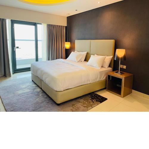 A6806 Paramount 5 star hotel two bedroom burj Khalifa around