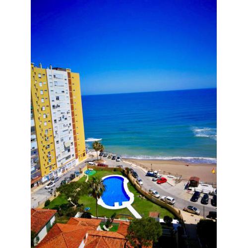 aAmazing Apartment ! on the beach with pool close to everything