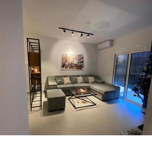Aaron’s Apartament