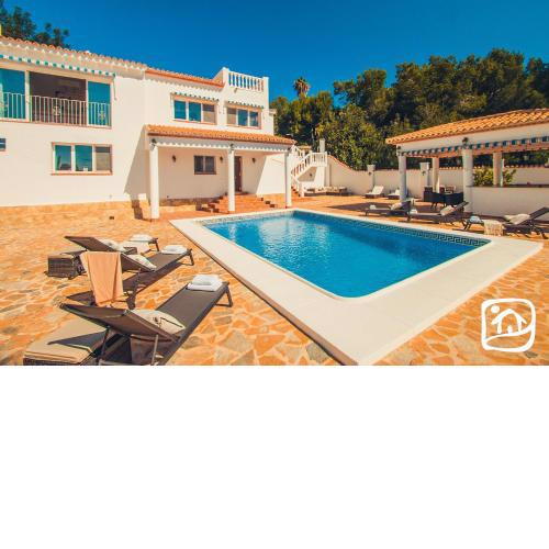 Abahana Villas Limon