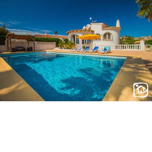 Abahana Villas Lola
