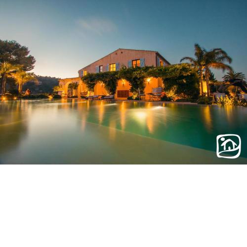 Abahana Villas Monserrat