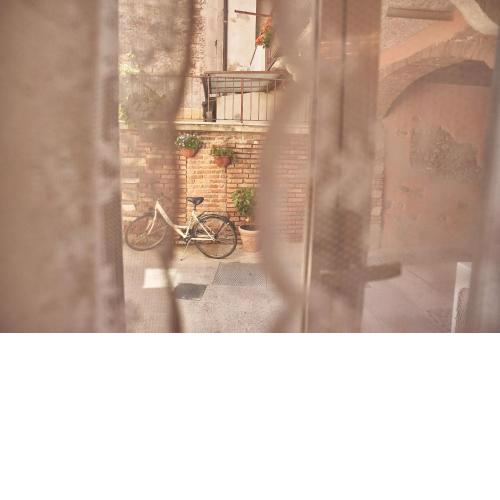 Abbraccio di Romeo