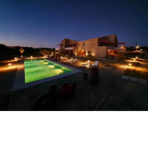 Abeloessa Methonian Hospitality