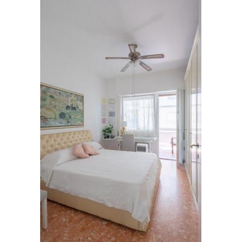 Abitazione per 4 con Terrazzo - Mare+Metro vicine