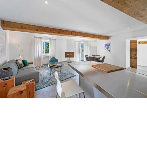 Abitaziun Sur Ovel - St Moritz "LOGA ELEGANCE APARTMENT"