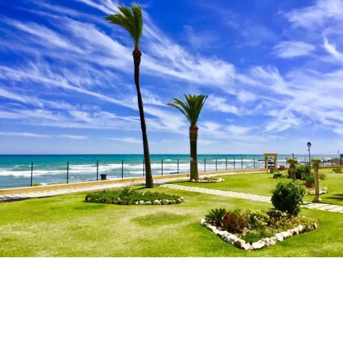 ABSOLUTE BEACHFRONT at LUBINA DEL SOL - Riviera del Sol by Solrentspain