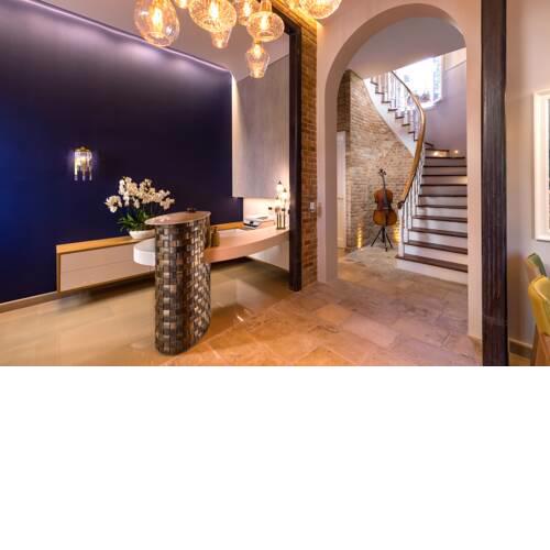 Acanthus blue