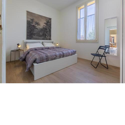 Accademia delle Belle Arti University Apartment