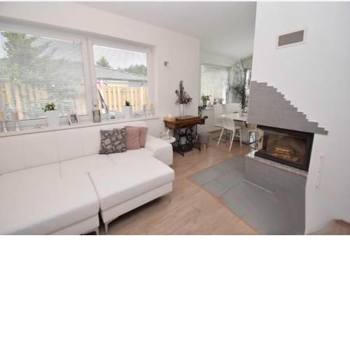 Accommodation in world famous spa town near the river and bike trail close to Adeli centrum