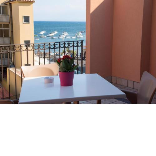 Acitrezza B&B